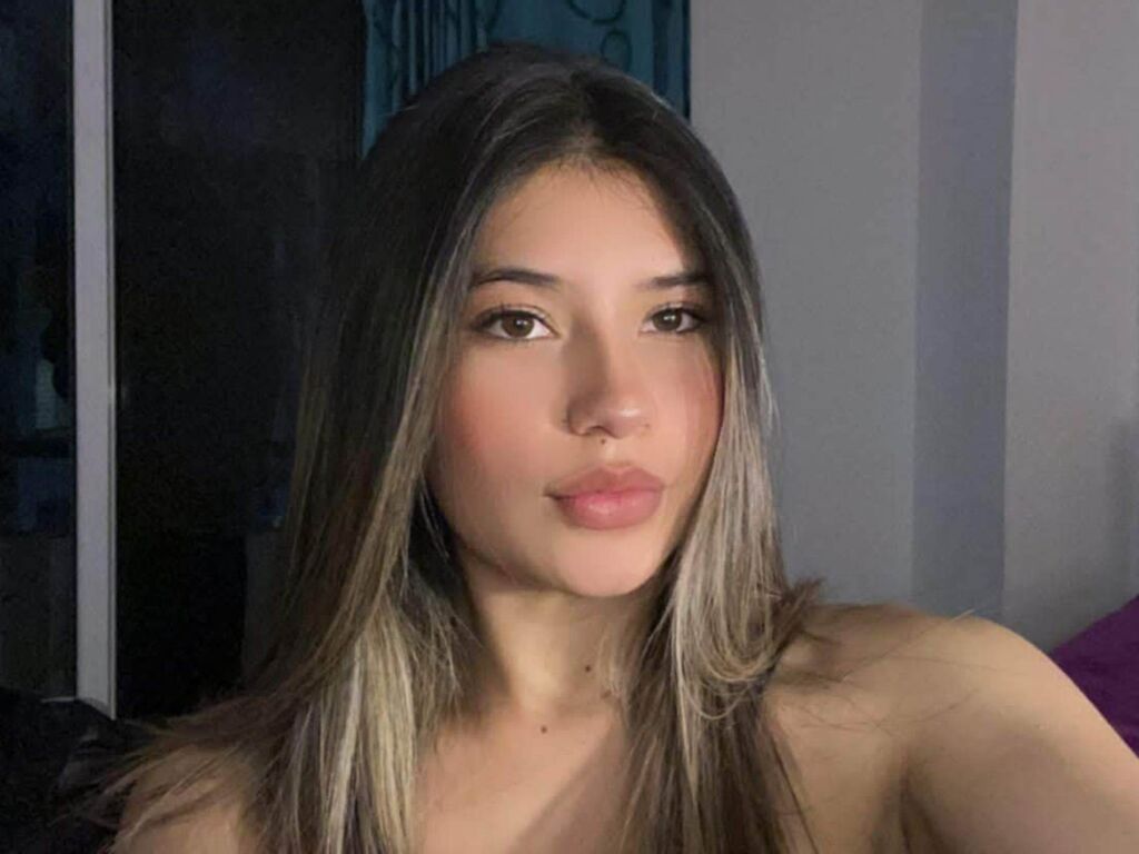 Amber Cardona Picture